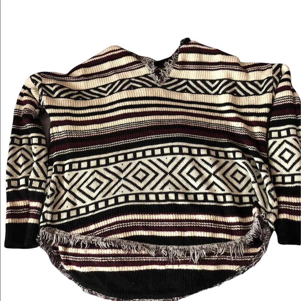 sweater - Picture 3 of 9